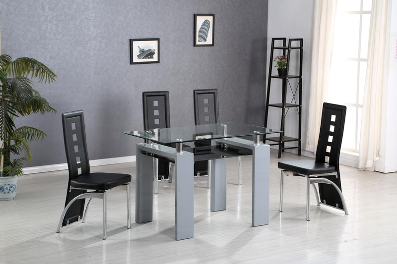 Mesa de comedor y 4 sillas laterales
