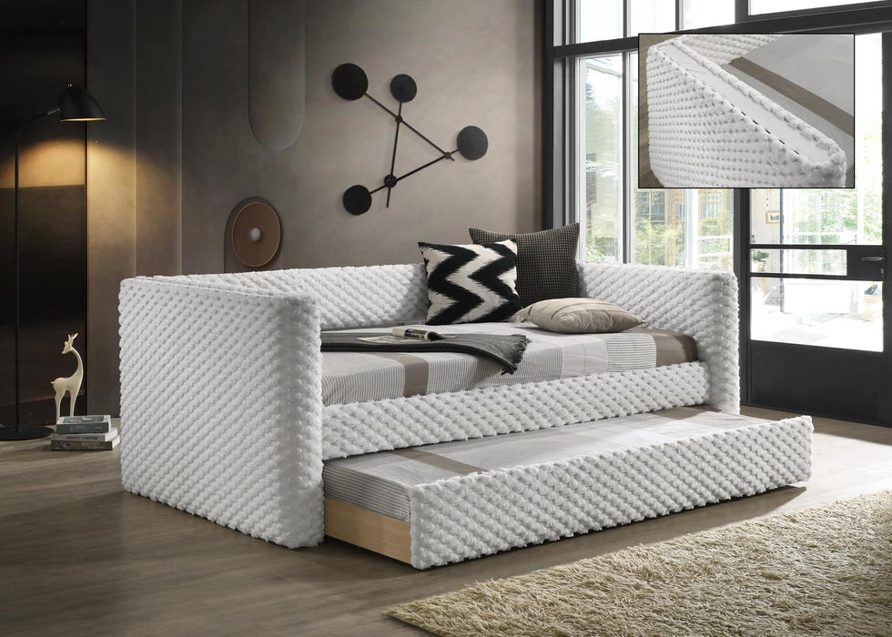 Antonella Ivory Daybed Bedroom Collection