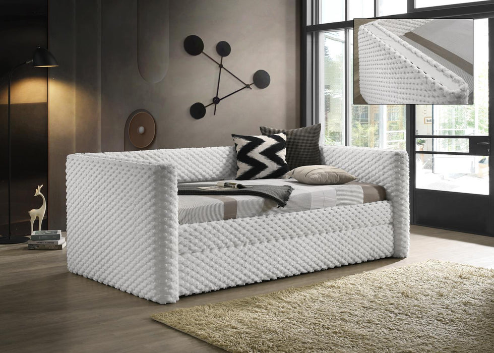 Antonella Ivory Daybed Bedroom Collection