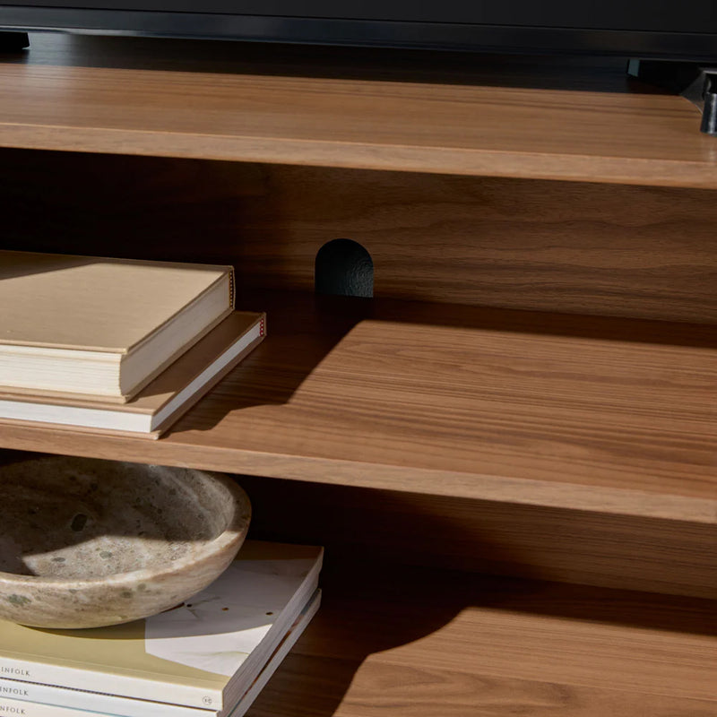H202TV-TV STAND 70'