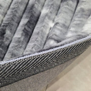 SABASTIA SHAGGY Rug Black 5x8 (5'2x7'5")"